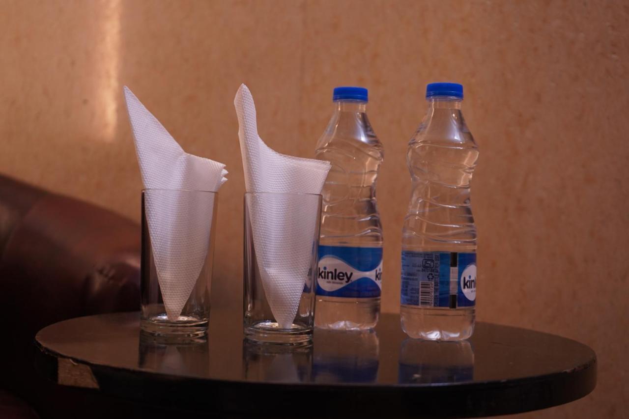 Hotel O Delhi, Near Karol Bagh Main Market And Metro Station New Delhi Extérieur photo