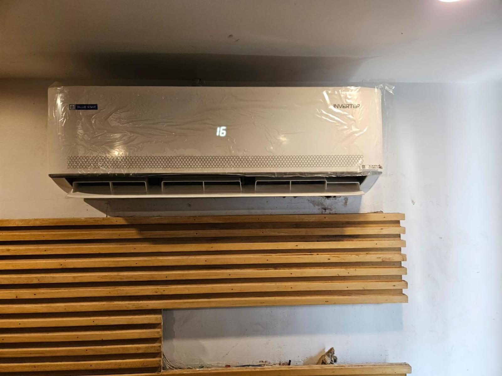 Hotel O Delhi, Near Karol Bagh Main Market And Metro Station New Delhi Extérieur photo